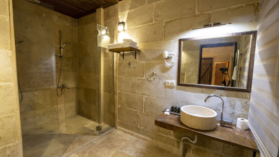 Bathroom 5, In Stone House, Nevşehir