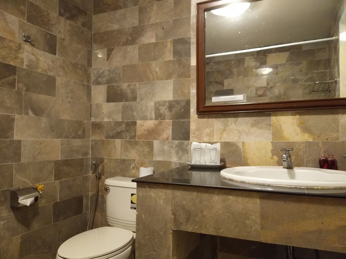Bathroom 4, Khao Saming Paradise Resort, Khao Saming