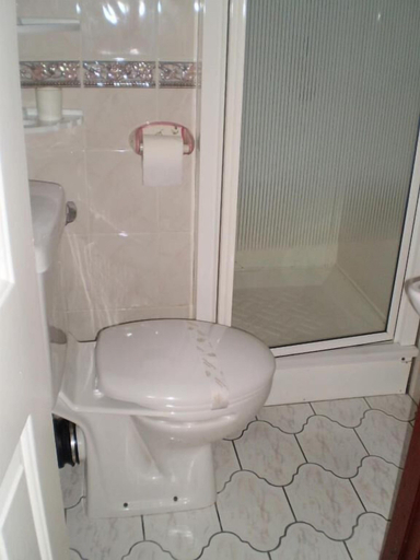 Bathroom 3, Shawlee Cottage, North Lanarkshire