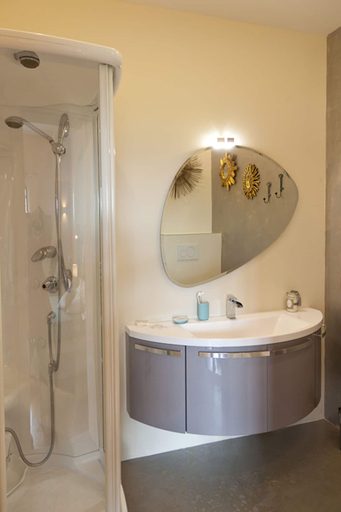 Bathroom 5, Relais Montemaggiore, Siena