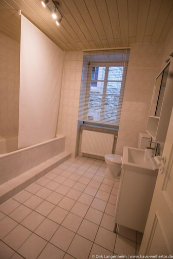 Bathroom, Haus Weihertor, Bernkastel-Wittlich