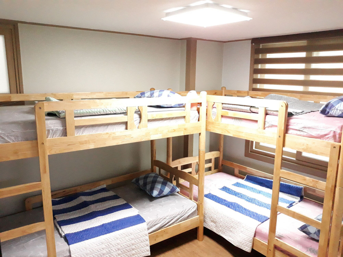 Bedroom 4, Work Life Balance Guesthouse Busan Station - Hostel, Dong