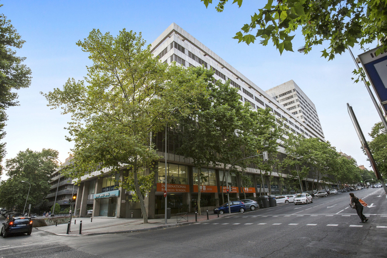 Exterior & Views 2, Pierre & Vacances Apartamentos Edificio Eurobuilding 2, Madrid