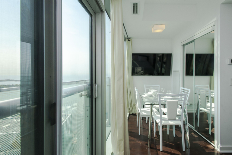 Others 5, Velvet Stays – Financial District, Toronto