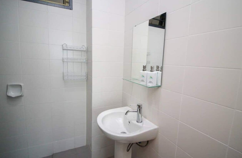 Bathroom 3, Palazio Serviced Apartment, Johor Bahru