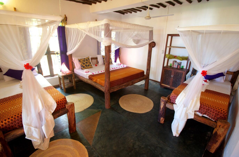 Bedroom 3, Bellevue Guesthouse, Kusini