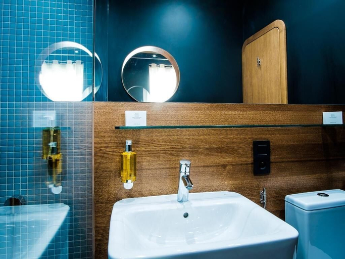 Bathroom 4, Botel Dunajský Pivovar, Bratislava