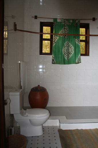 Bathroom, Korkoe, Dangbe West