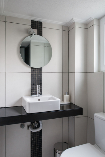 Bathroom 5, UPSTREET Modernized & Spacious 2BD Apartment in Chalandri, Attica
