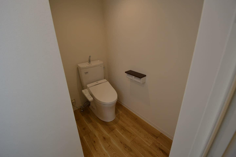 Bathroom 3, Enzo Tokyo, Nerima