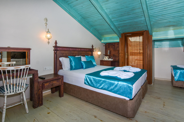 Bedroom 4, Orchis Hotel, Ayvalık