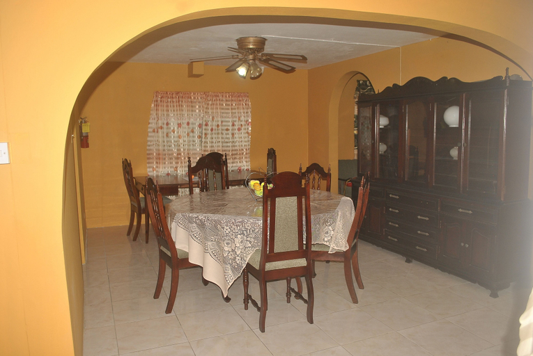 Food & Drinks 5, Enchanted Villas and Guest House