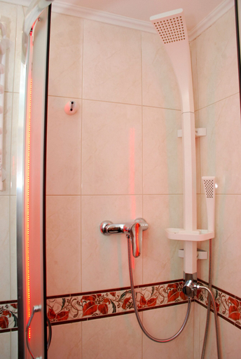 Bathroom 3, Shalanda, Odes'ka