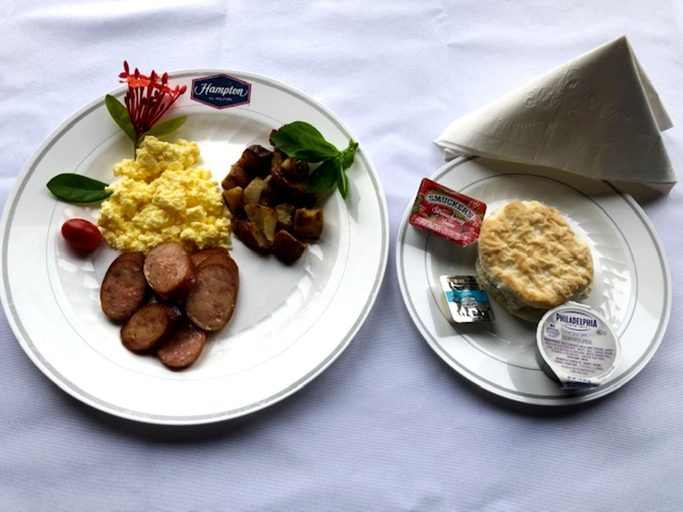 Food & Drinks 5, Hampton Inn Houston Deer Park Ship Area, Houston