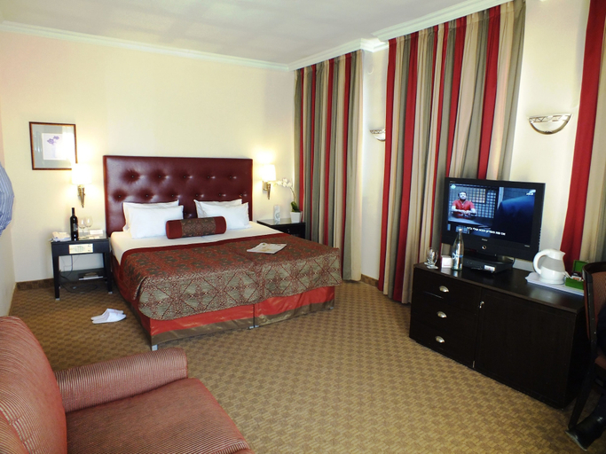 Bedroom 4, Prima Kings Hotel