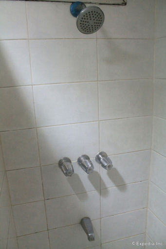 Bathroom 4, Halina Drive Inn Hotel - Pasay, Pasay City