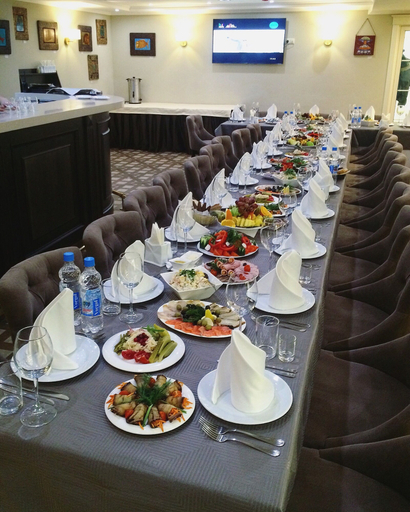 Food & Drinks 4, Hotel Starosadskiy, Central
