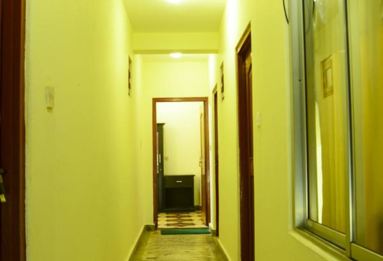 Others 4, Hotel Smith Inn, Gandaki
