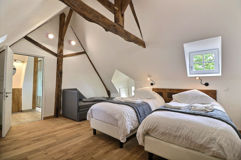 Bedroom 2, Chateau des Fontenelles, Ille-et-Vilaine