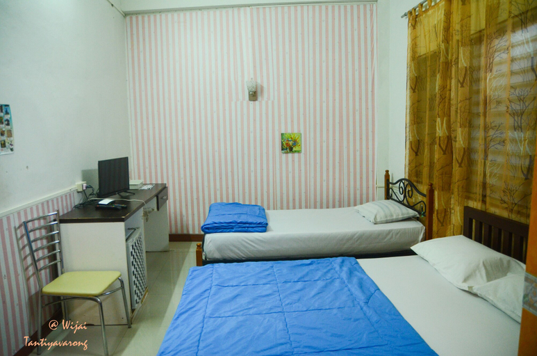 Bedroom 3, Chinawat Hotel, Muang Sukhothai