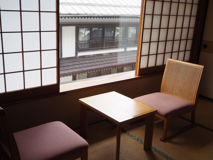Others 5, Osakaya, Kusatsu