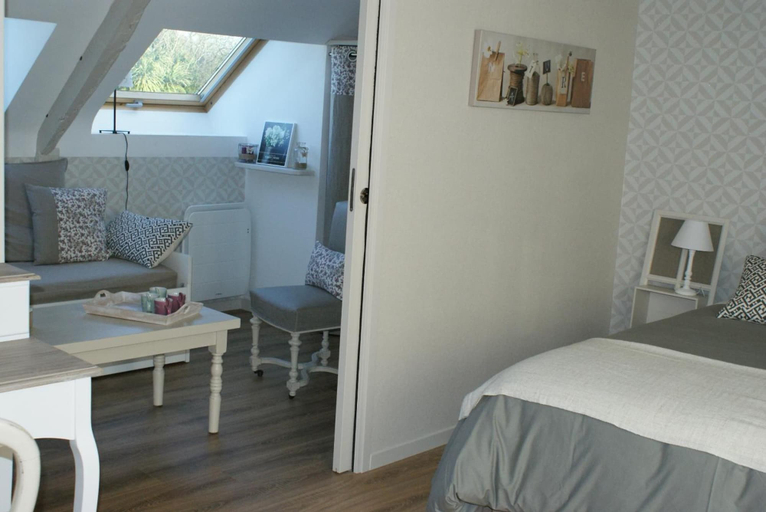 Bedroom 4, Aux Agapanthes, Morbihan