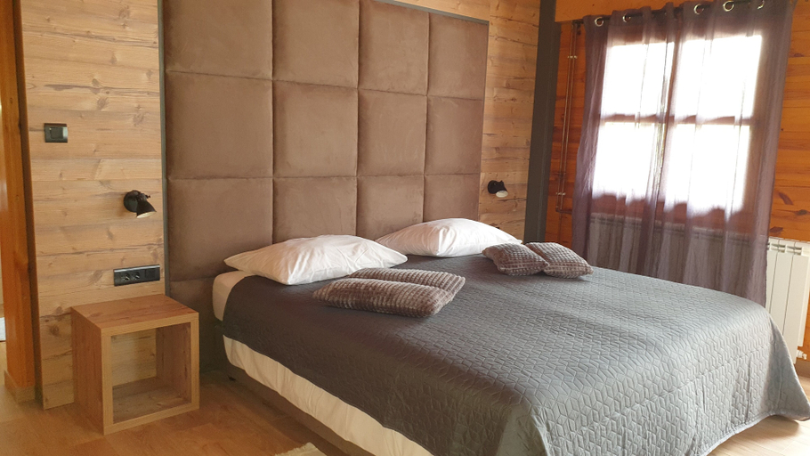 Bedroom 3, House Tina - Bed and Breakfast, Rakovica