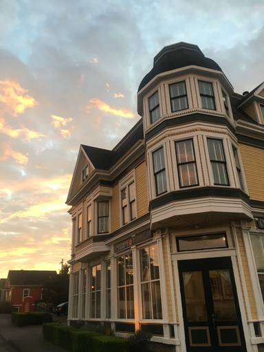 Exterior & Views 2, Carter House Inns, Humboldt