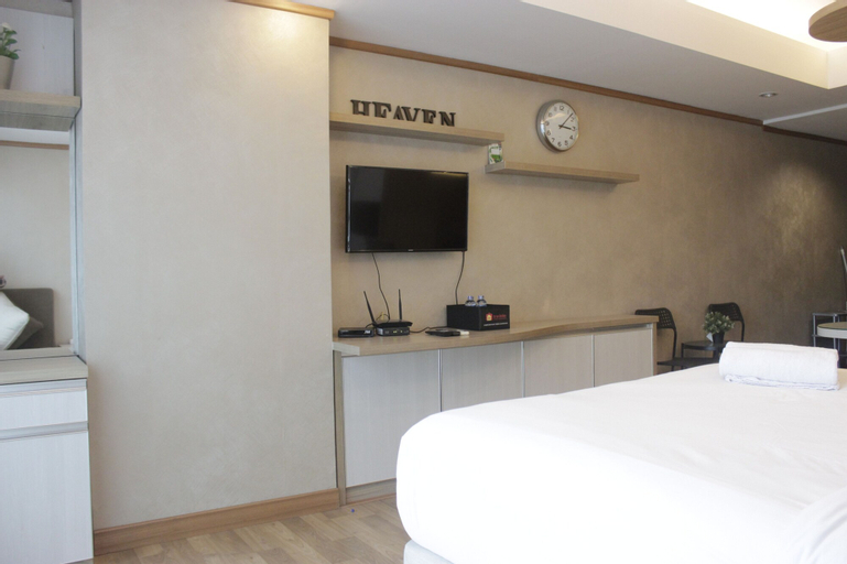 Bedroom 2, Comfortable And Spacious Studio Apartment At Tamansari La Grande, Bandung