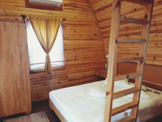 Bedroom 2, Otantik Tas Ev, Ortaca