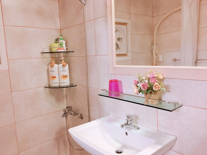 Bathroom 3, Hago Guest House, Tongyeong