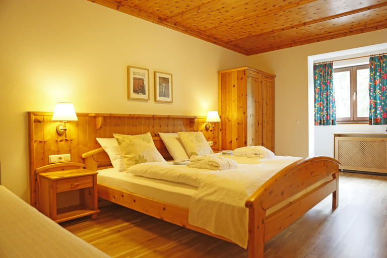 Bedroom 2, Mühlradl Apartments, Gmunden
