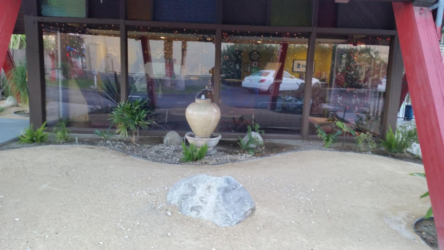 Exterior & Views 2, Desert Lodge, Riverside