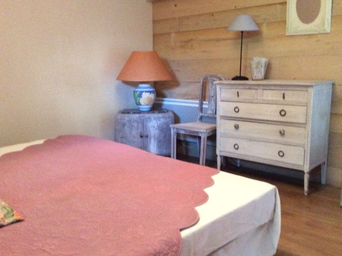 Bedroom 3, Le Clos de Masclaux, Haute-Loire