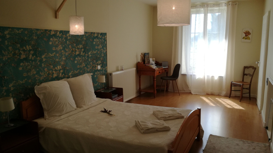 Bedroom 4, Le Clos des Oliviers, Saône-et-Loire