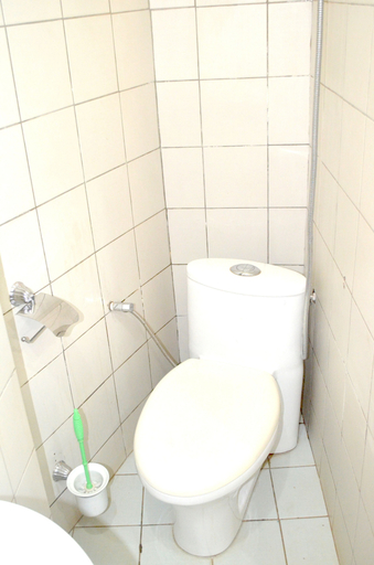 Bathroom 4, Kiwatule Cottages, Kampala