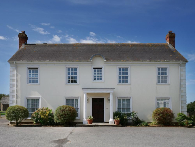 Exterior & Views 2, Kennacott Court, Cornwall