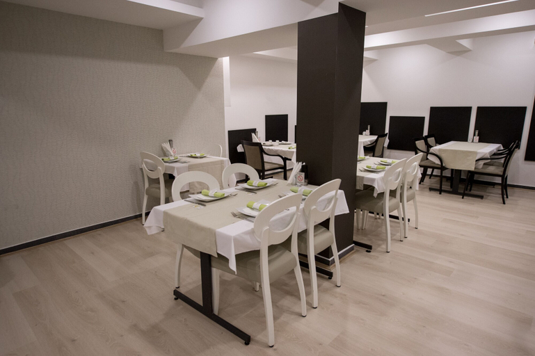 Food & Drinks 5, Lux & Spa Zen, Niš