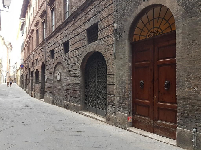 Property entrance 5, Numero 12 Fior di Narciso 110, Siena