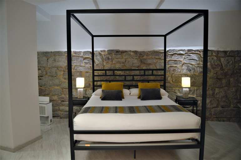 Bedroom 5, Hotel Onyarbi, Guipúzcoa