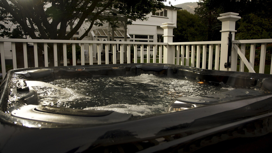 Sport & Beauty 5, Kaituna Valley Homestead, Christchurch