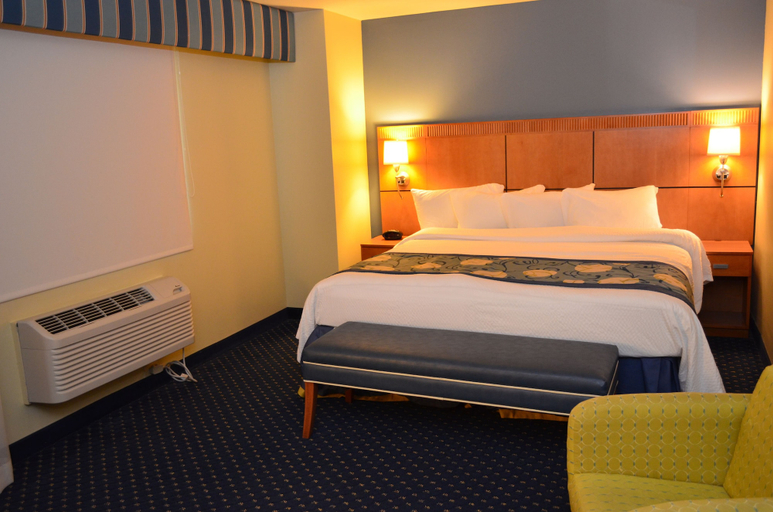 Bedroom 3, Courtyard by Marriott Aguadilla