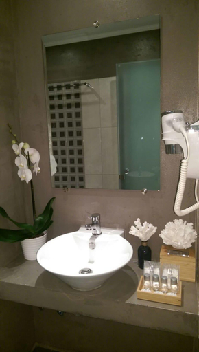 Bathroom 3, Galaxy City Hotel, East Macedonia and Thrace