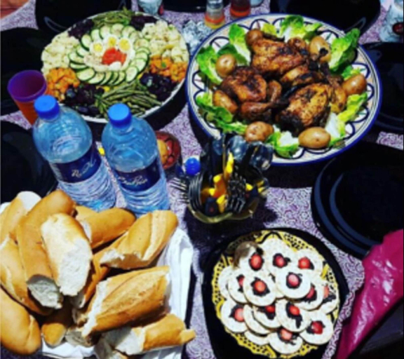Food & Drinks, Yalah Surf - Hostel, Agadir-Ida ou Tanane