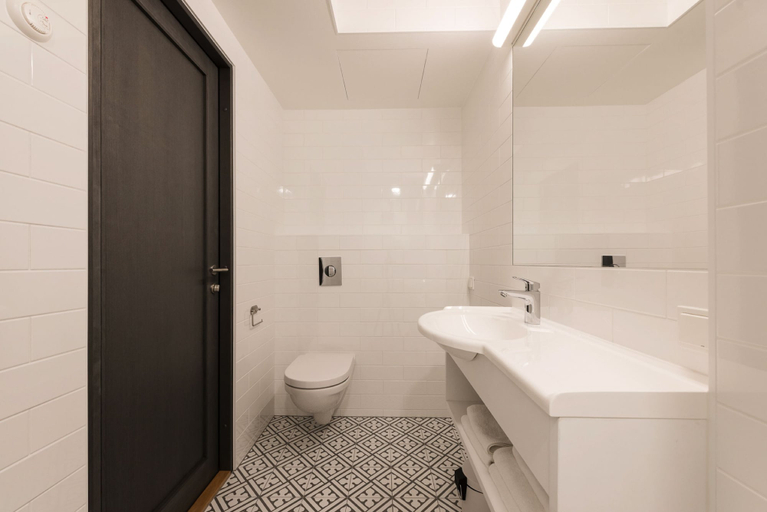 Bathroom 4, Tallinn Apartment Hotel, Tallinn
