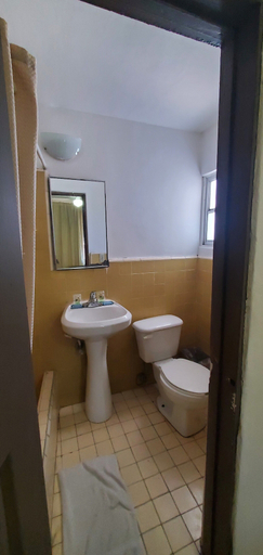 Bathroom 5, Hotel Golf Tijuana, Tijuana