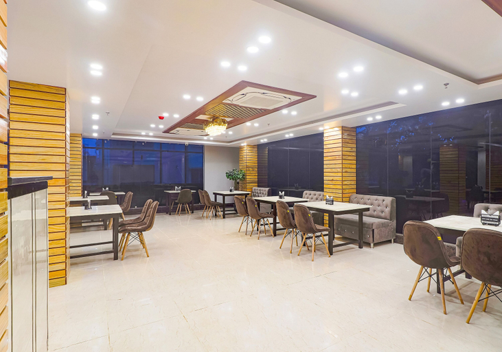 Food & Drinks 5, Fabhotel Palash, Patna