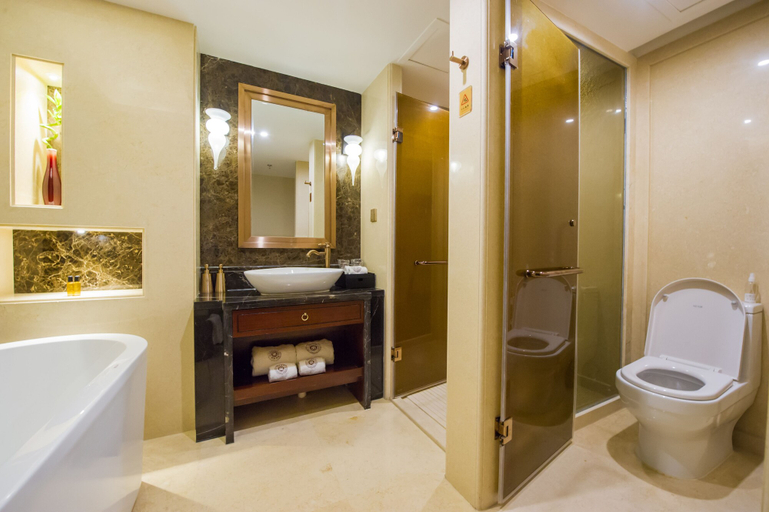 Bathroom 3, Guilin Tailian Hotel, Guilin
