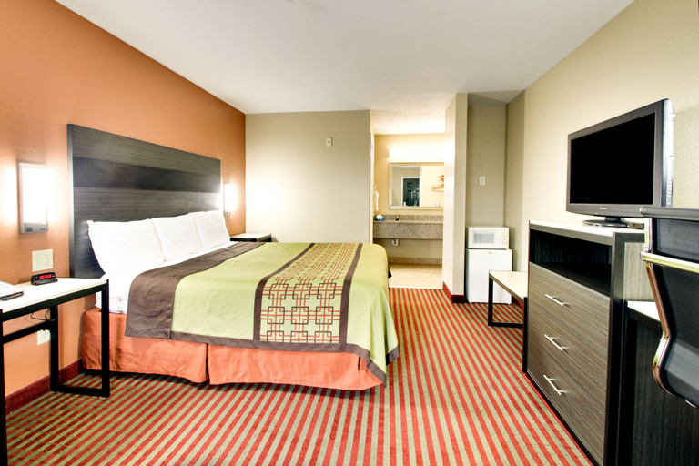 Bedroom 3, Key West Inn - Millbrook, Elmore