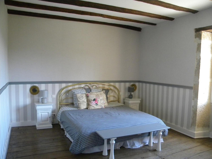 Bedroom 2, Chambres d'hôtes du Domaine Val Bruant, Haute-Marne